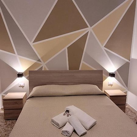B&B "Gabriel&Melissa" Airport View - Nuova - Ristrutturato Gennaio 2022 Tessera Dış mekan fotoğraf