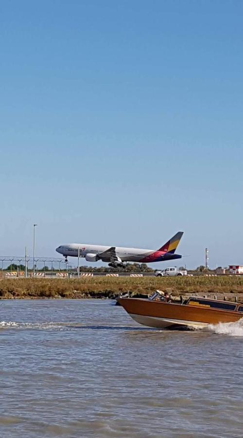 B&B "Gabriel&Melissa" Airport View - Nuova - Ristrutturato Gennaio 2022 Tessera Dış mekan fotoğraf