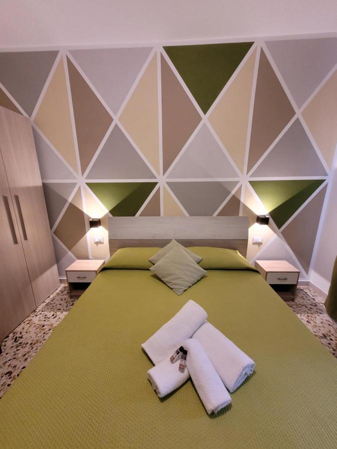 B&B "Gabriel&Melissa" Airport View - Nuova - Ristrutturato Gennaio 2022 Tessera Dış mekan fotoğraf